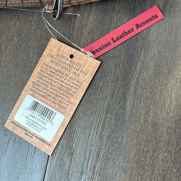 Justin Boots Wristlet/Wallet,hair hide,bone inlay,magnetic close,multisection - Picture 10 of 11